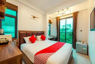 Chambre double avec balcon — Westlake Tay Ho Hotel 696 Lạc Long Quân